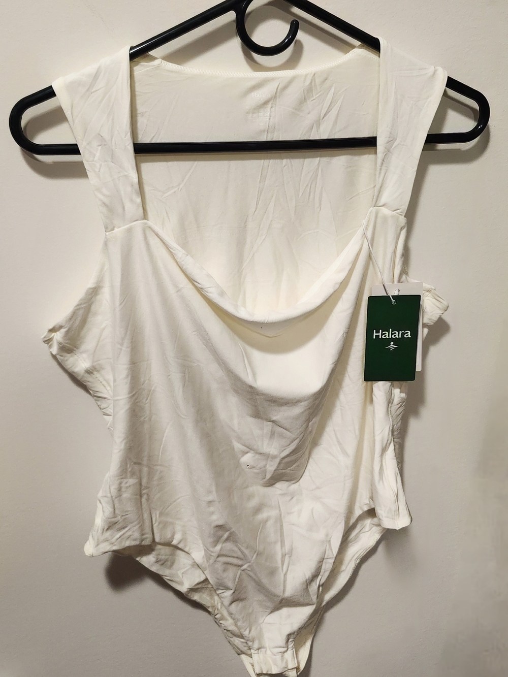 HALARA Cream Draped Scoop Neck Bodysuit